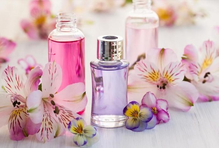 طريقة عمل العطور فى المنزل